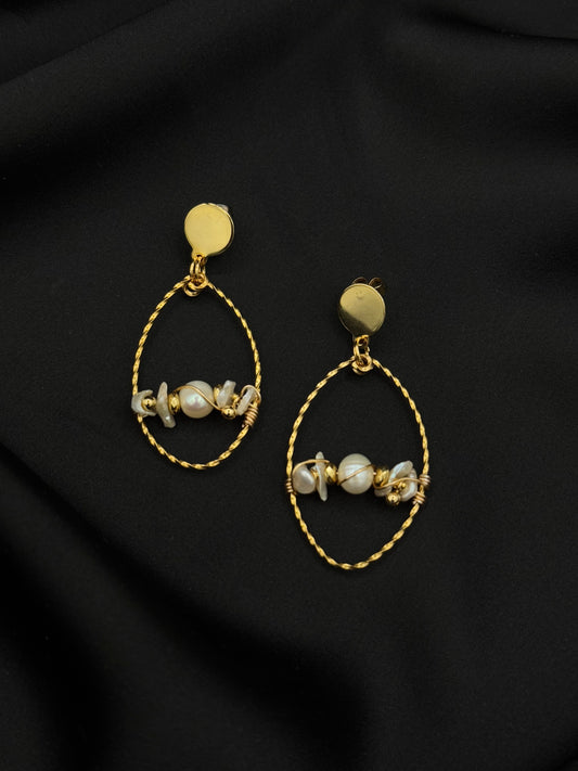 Boucles Pétales perlées